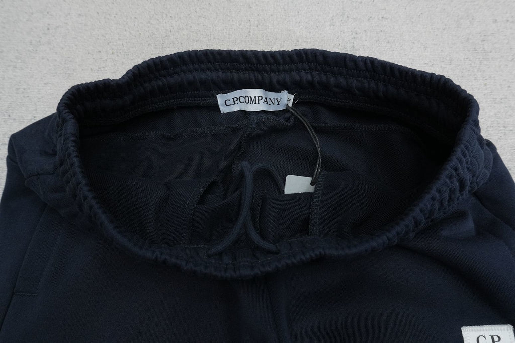C - SWEATPANTS