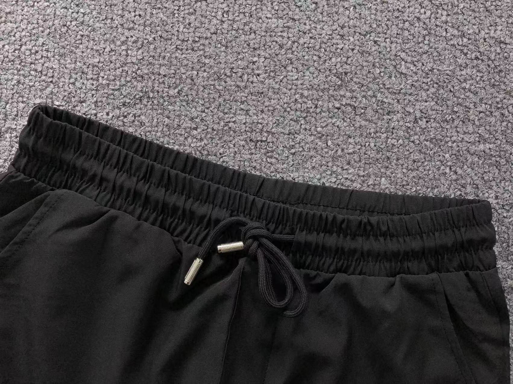 N - SHORTS