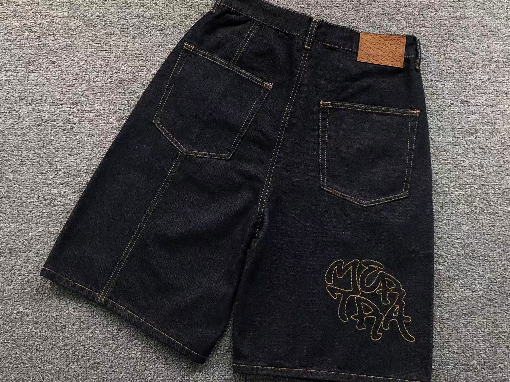 M - SHORTS