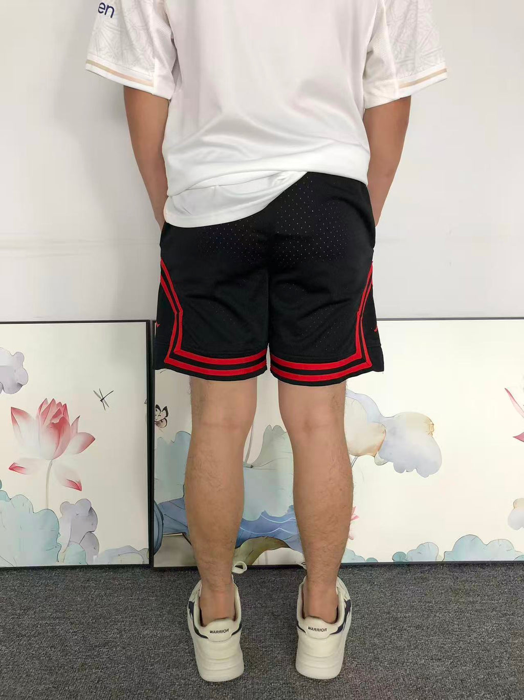 N - SHORTS
