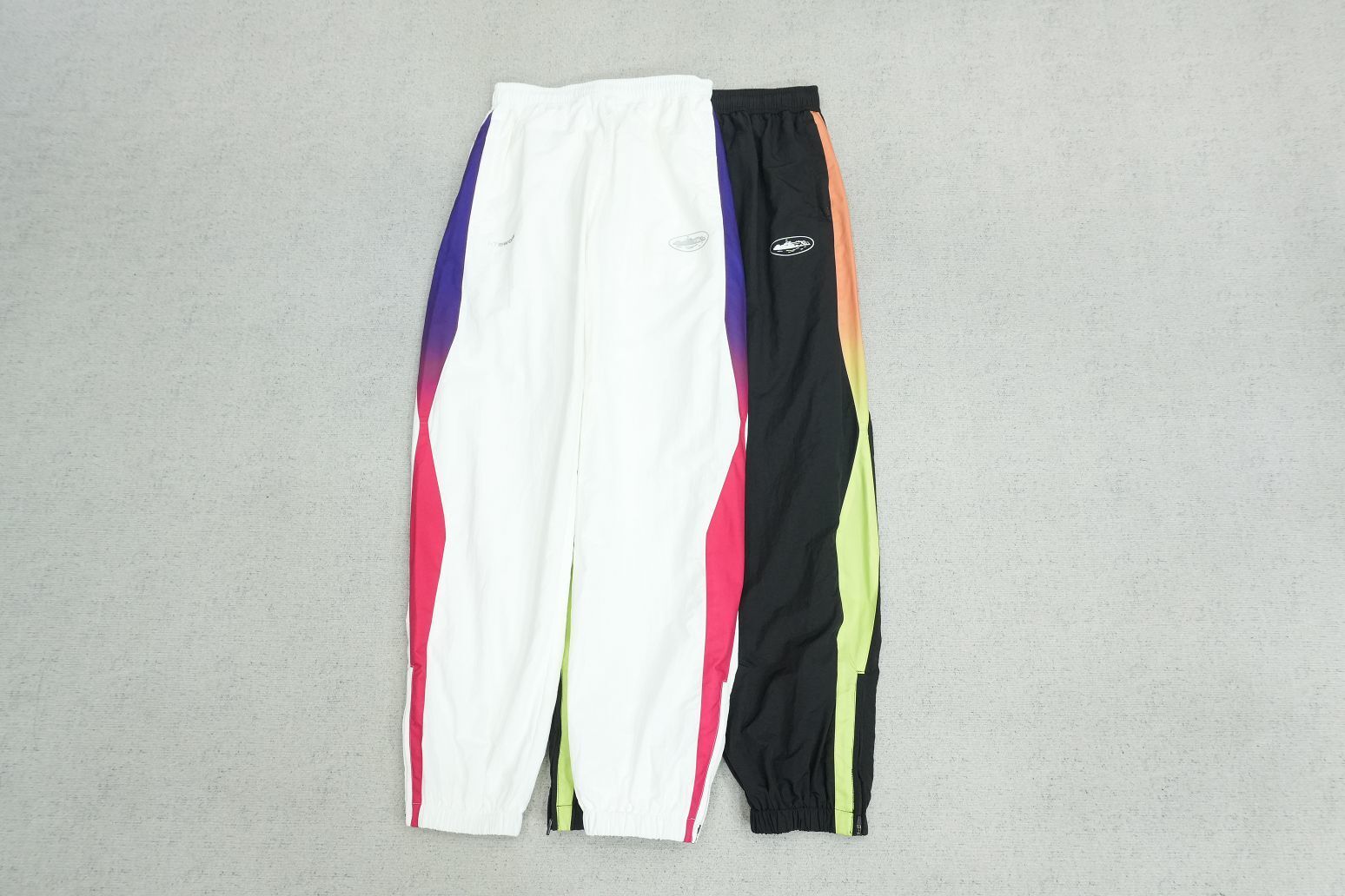 C - SWEATPANTS
