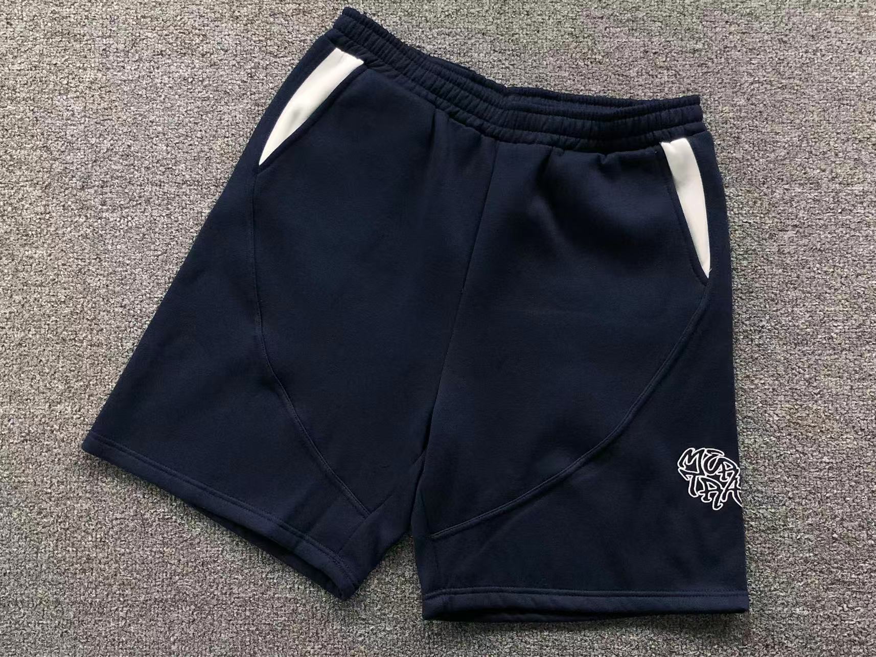 M - SHORTS
