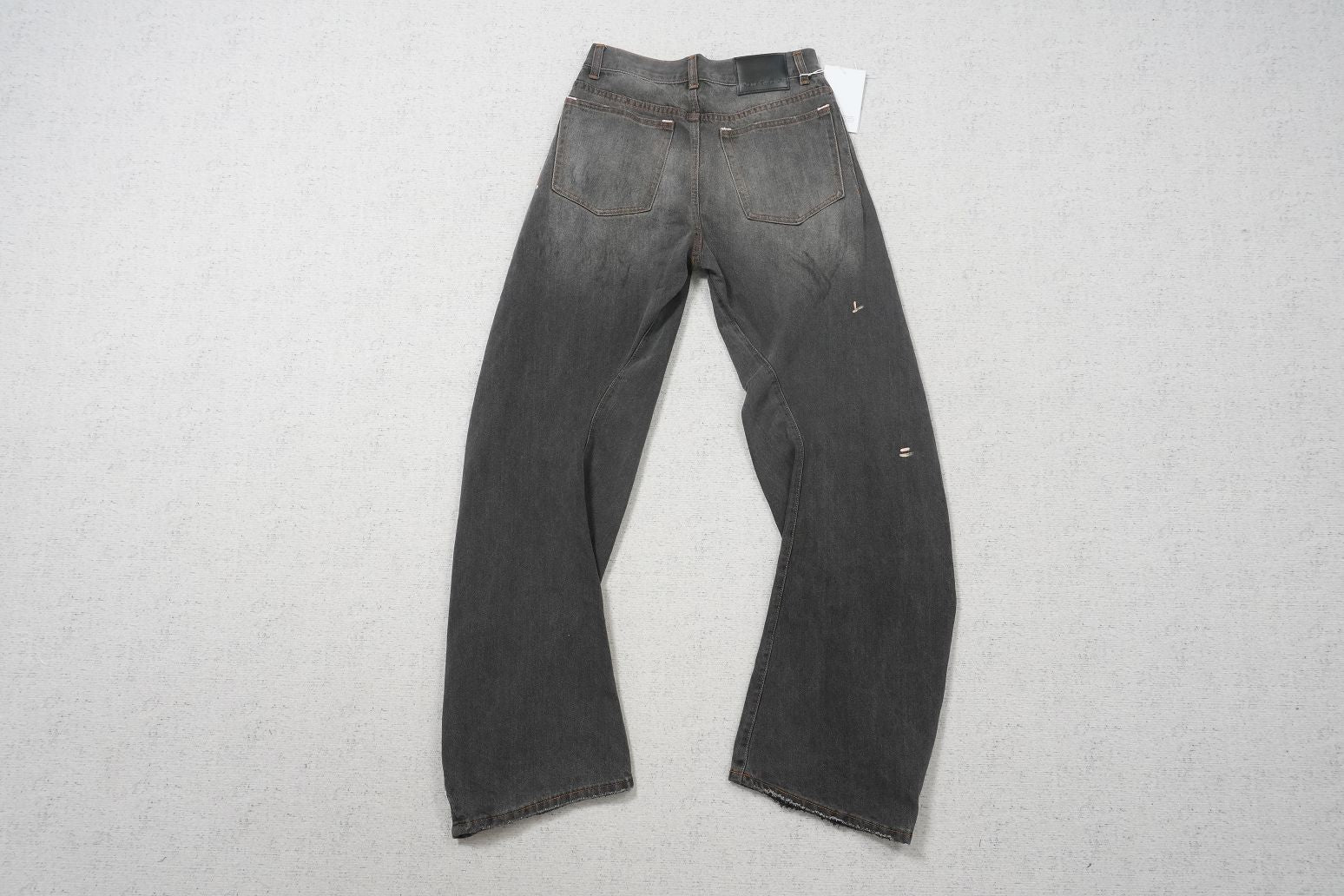 C - JEANS