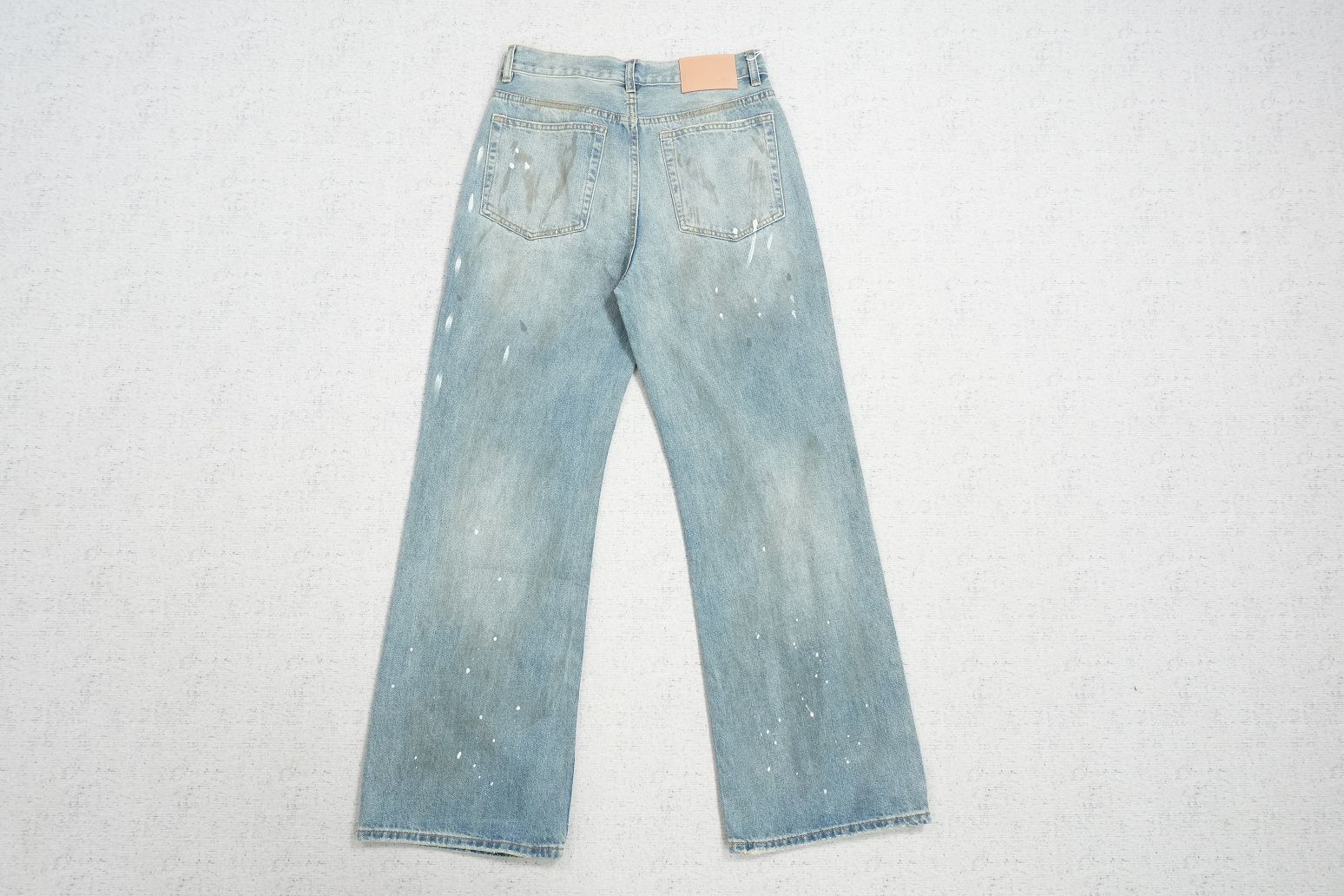A - JEANS