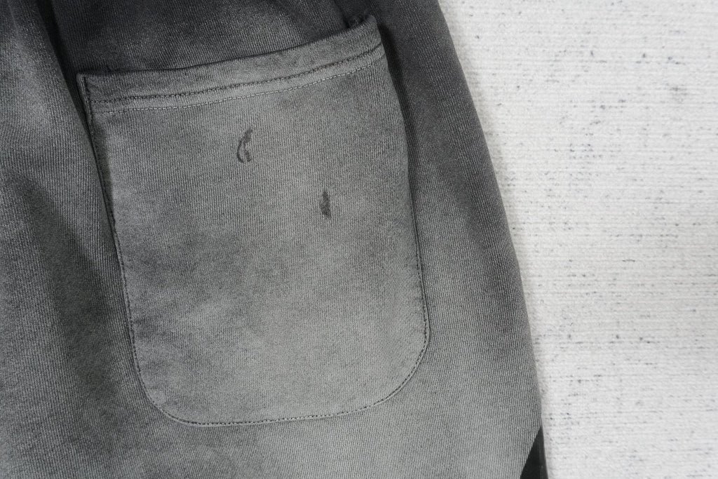 H - SWEATPANTS