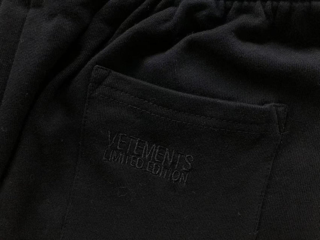 V - SHORTS