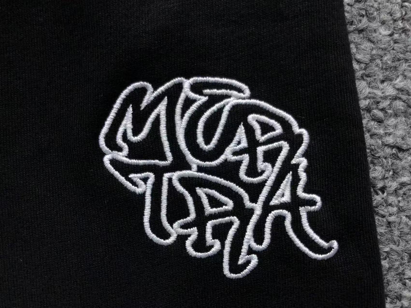 M - SHORTS