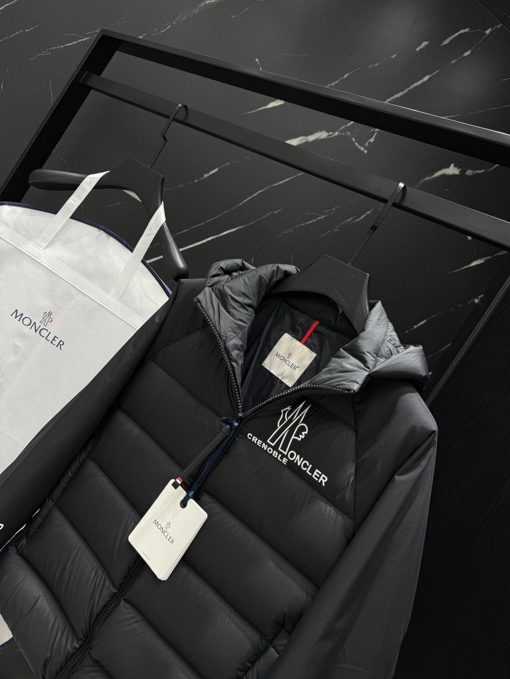 G - CARDIGAN