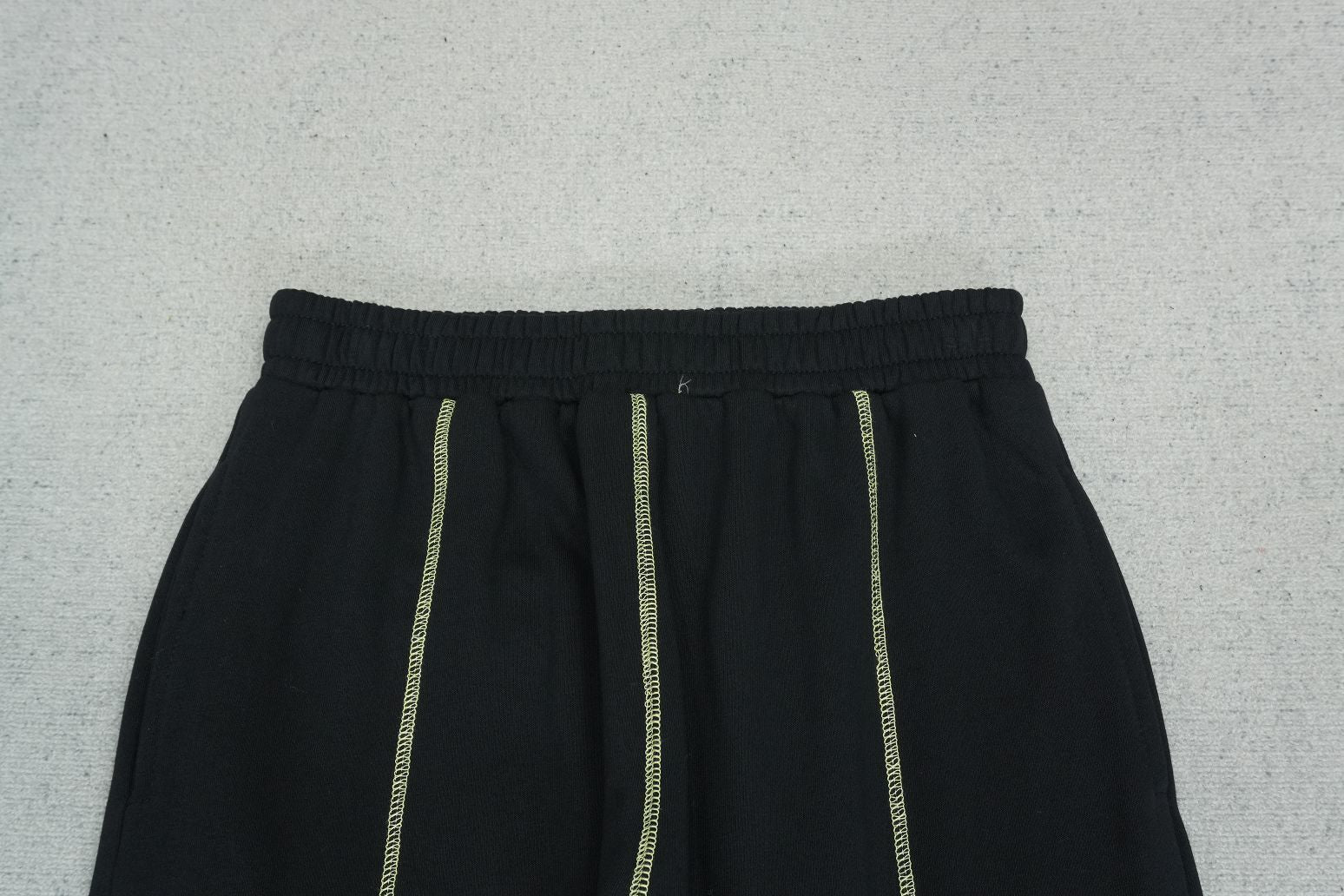 C - SWEATPANTS