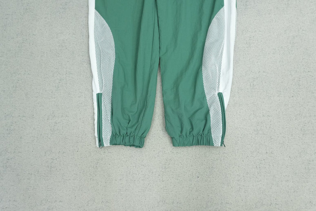 C - SWEATPANTS