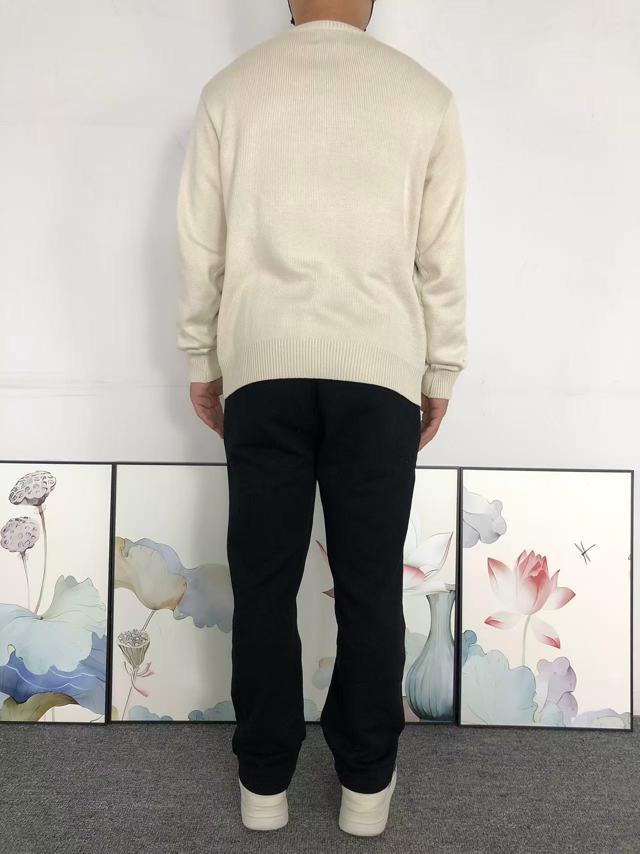 S - SWEATER
