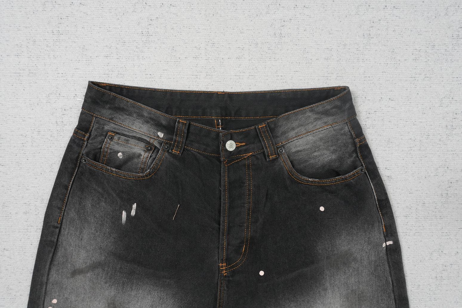 A - JEANS