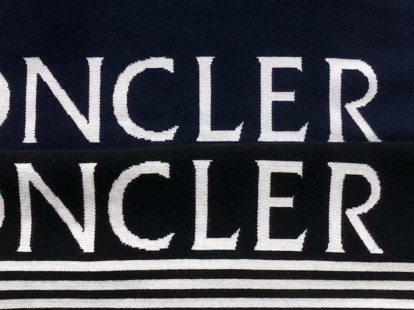 M - SWEATER
