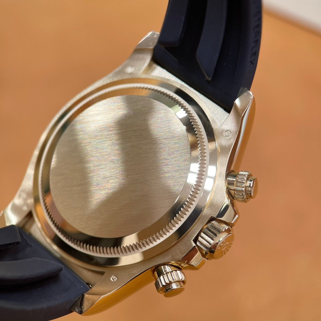 M - Watch