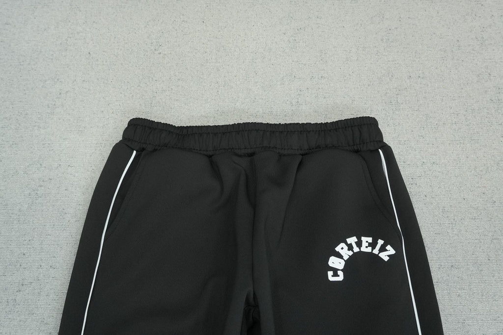 C - SWEATPANTS