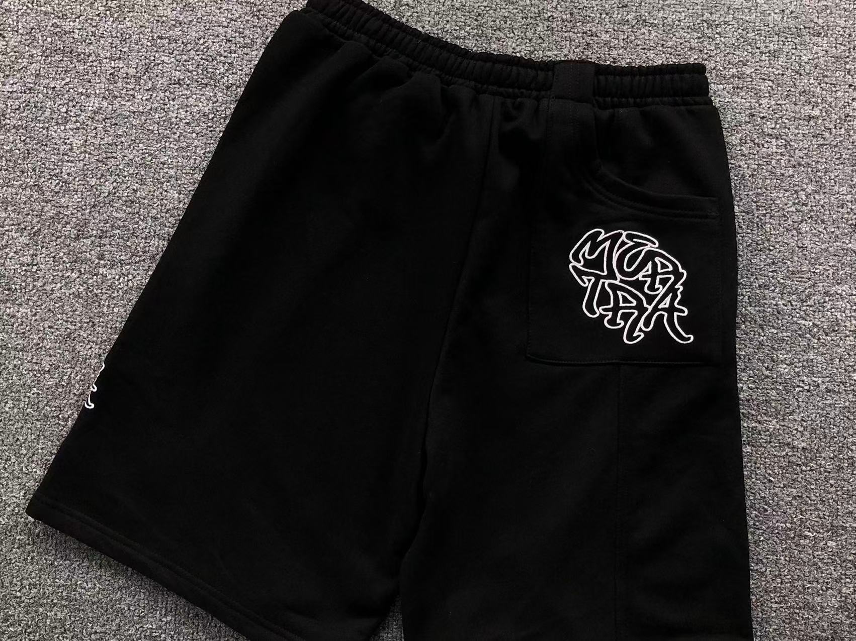 M - SHORTS