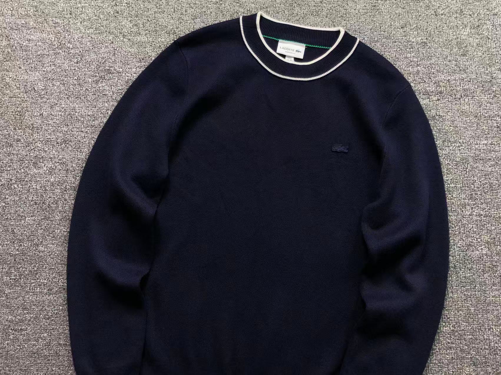 L - SWEATER