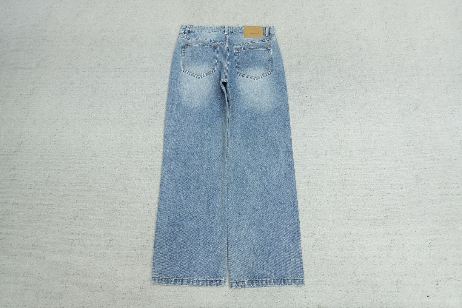 A - JEANS