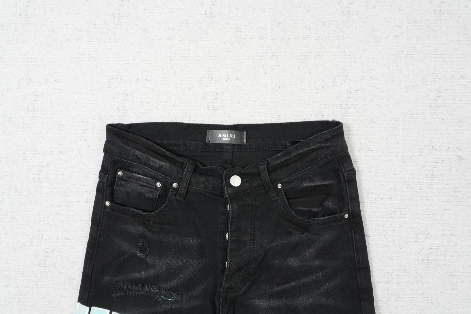 A - JEANS