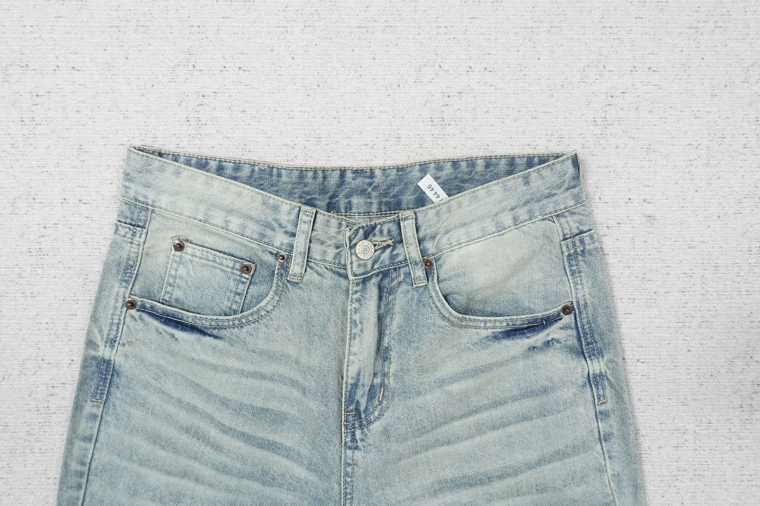 A - JEANS