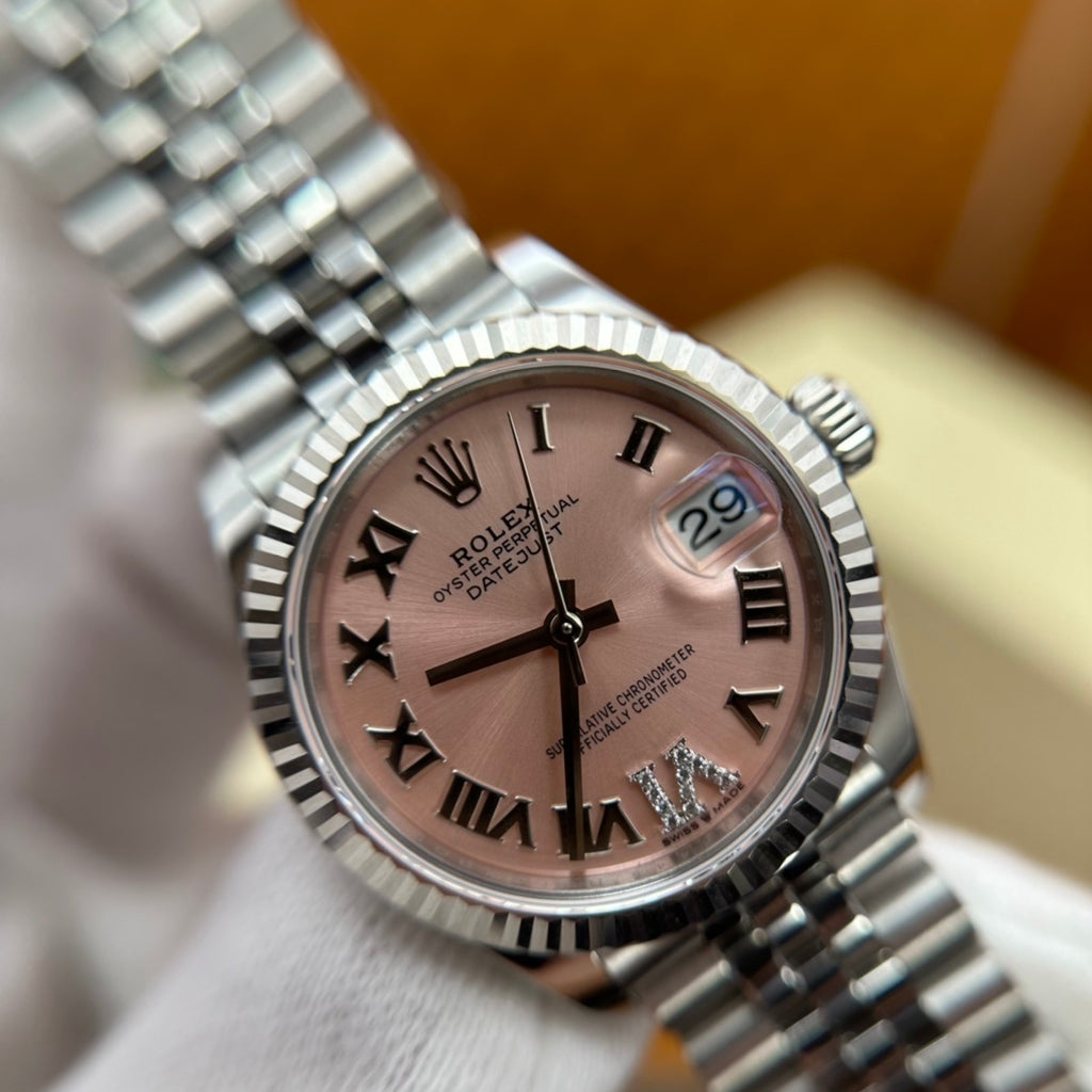 M - Watch