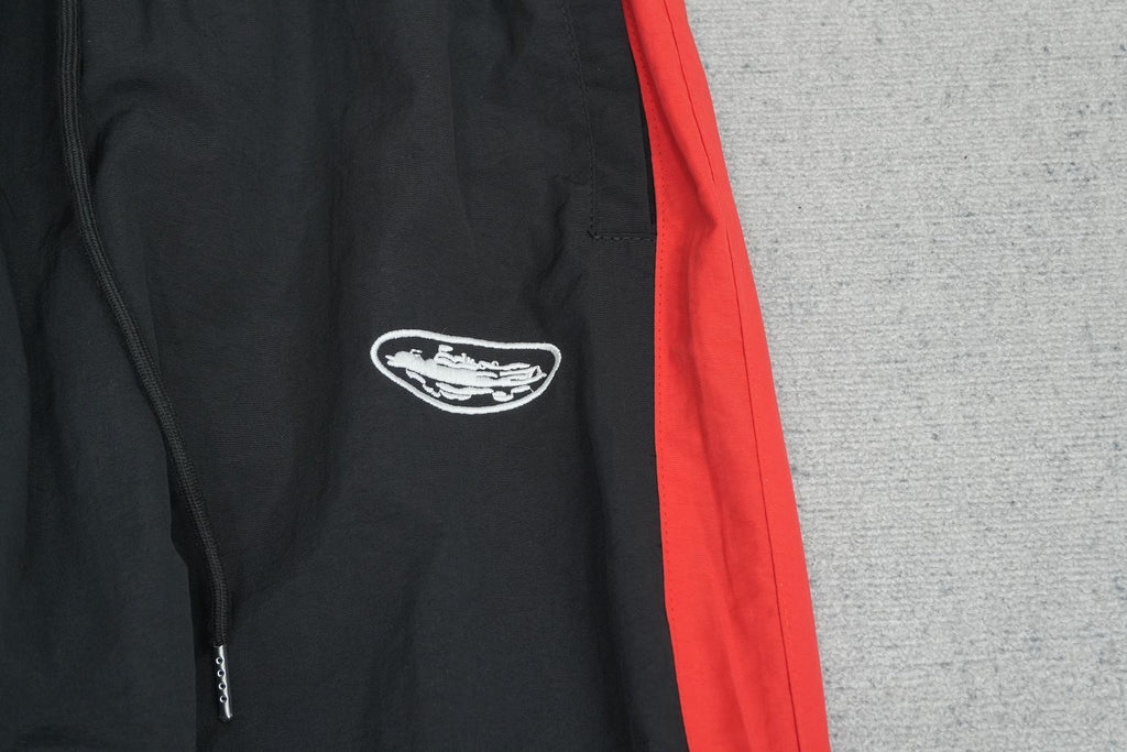 C - SWEATPANTS