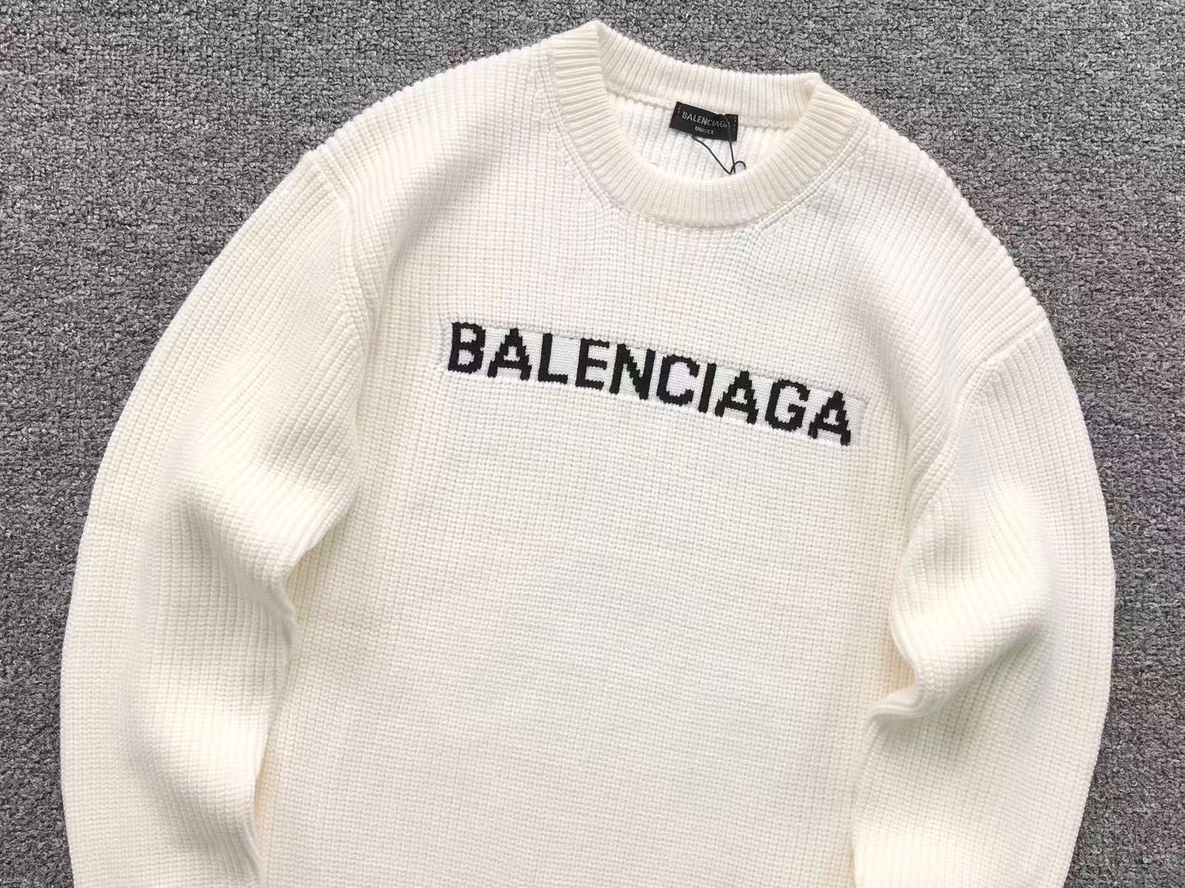 B - SWEATER