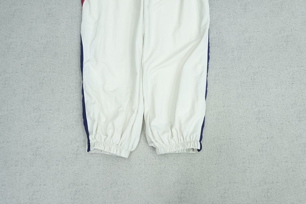 C - SWEATPANTS
