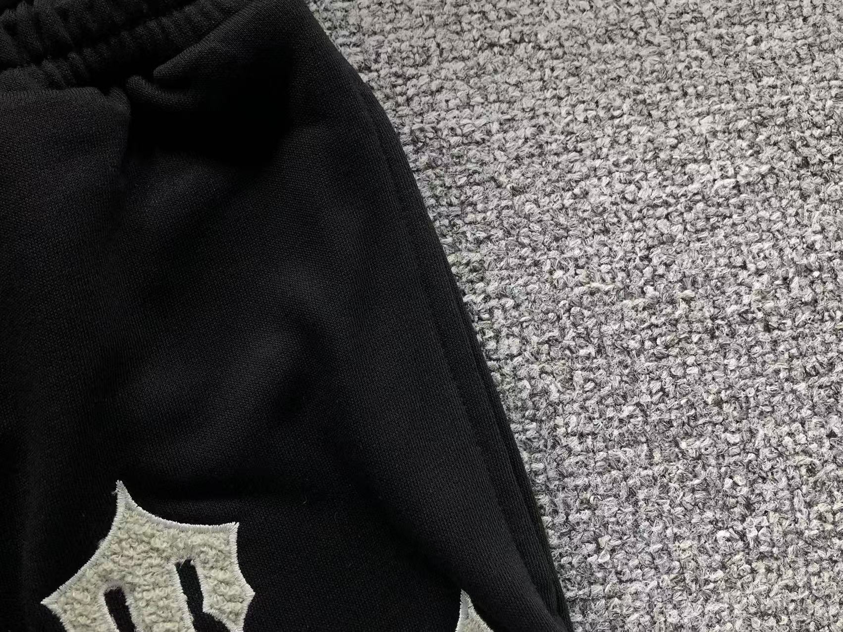 T - SHORTS