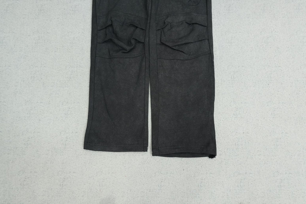 F - SWEATPANTS
