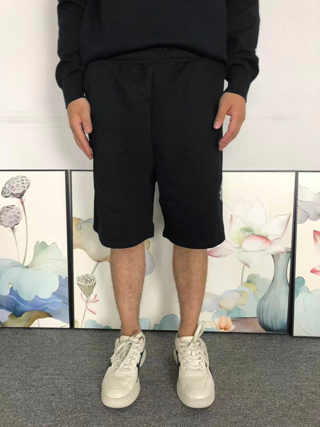 M - SHORTS