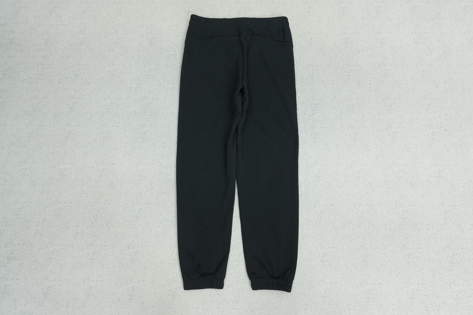 C - SWEATPANTS
