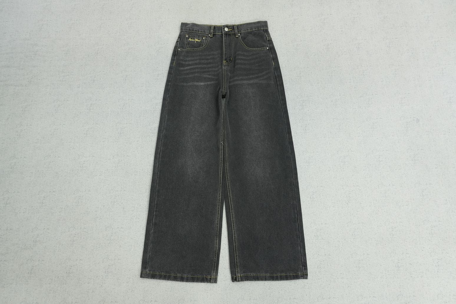 B - JEANS