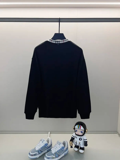 B - SWEATER