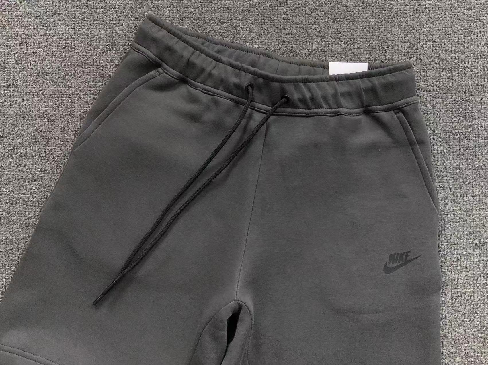 N - SHORTS