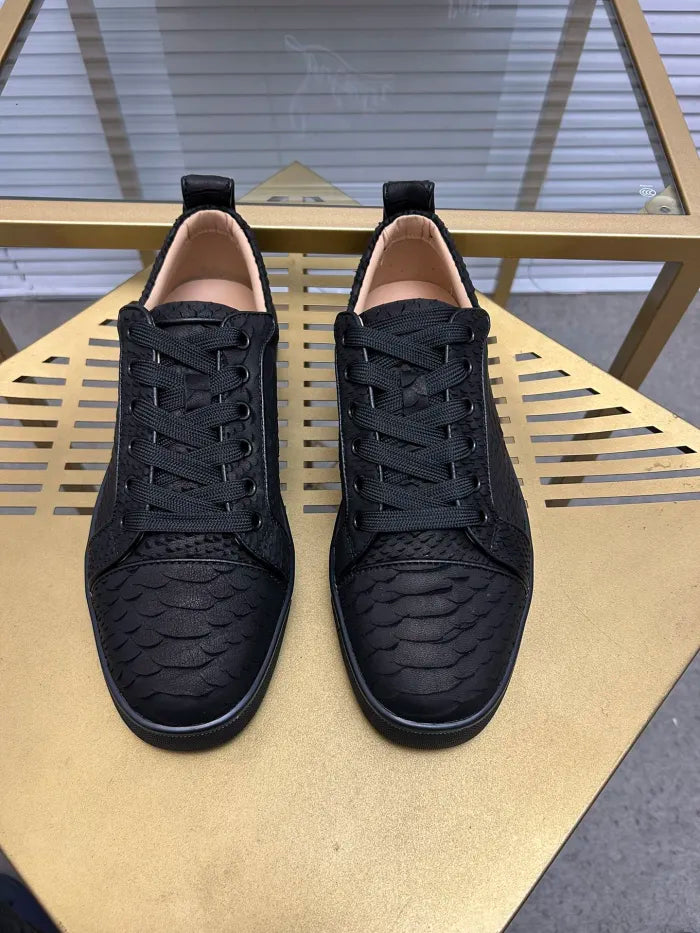 C - SNEAKERS