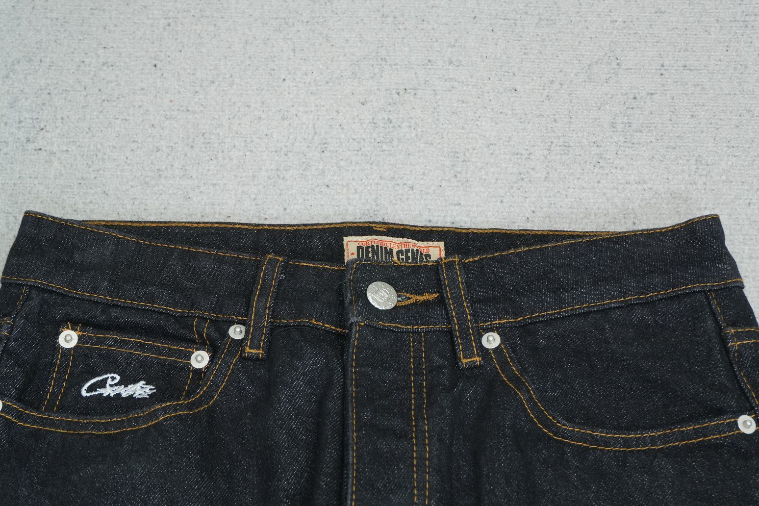 C - JEANS