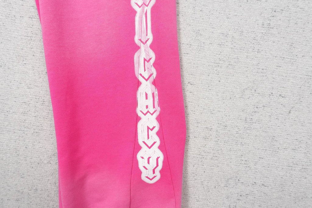 L - SWEATPANTS