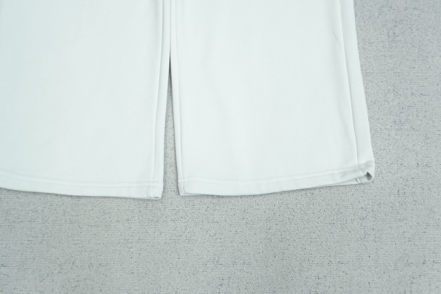 6PM - SWEATPANTS