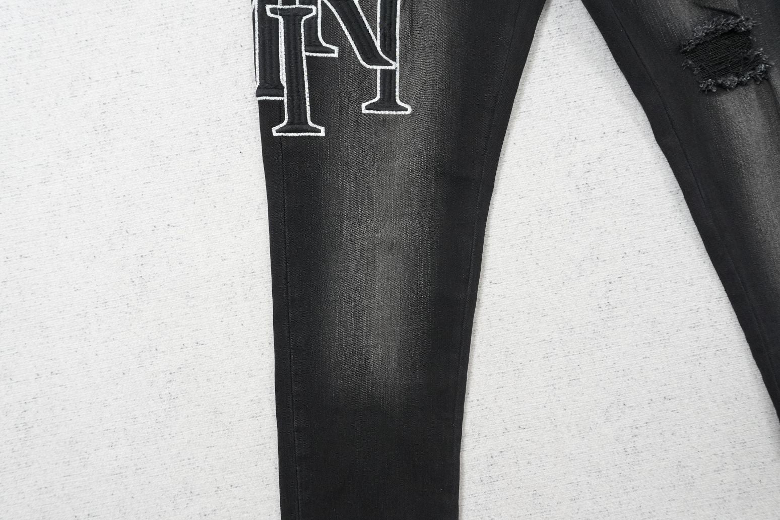 A - JEANS