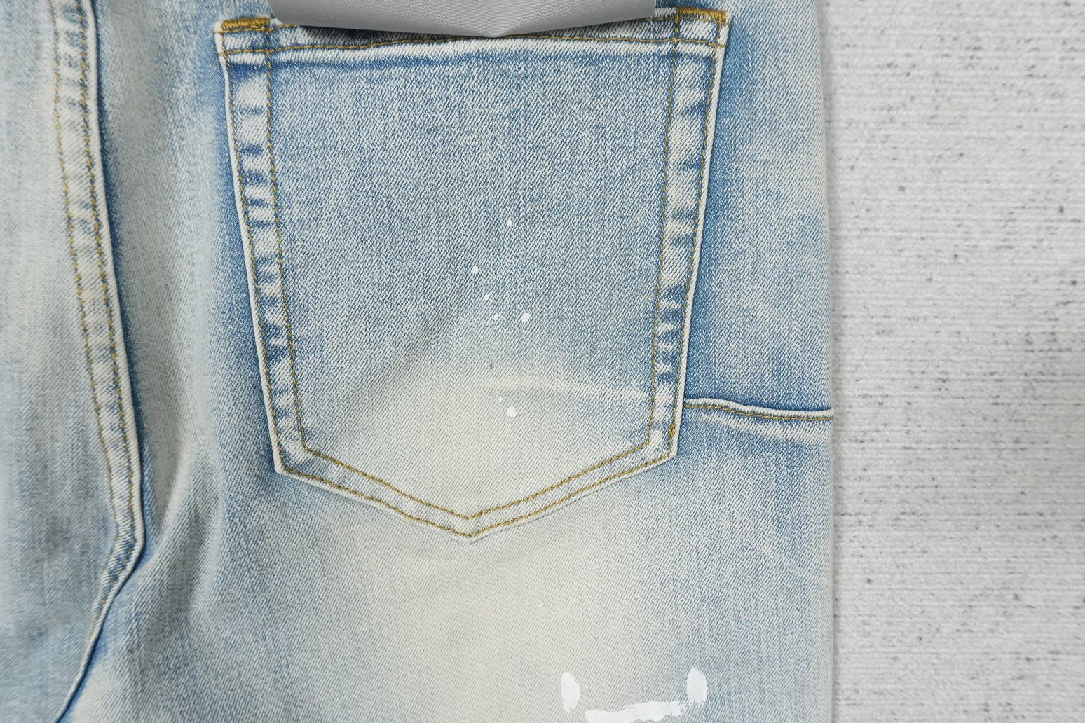 P - JEANS