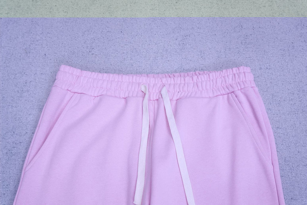 V - SWEATPANTS