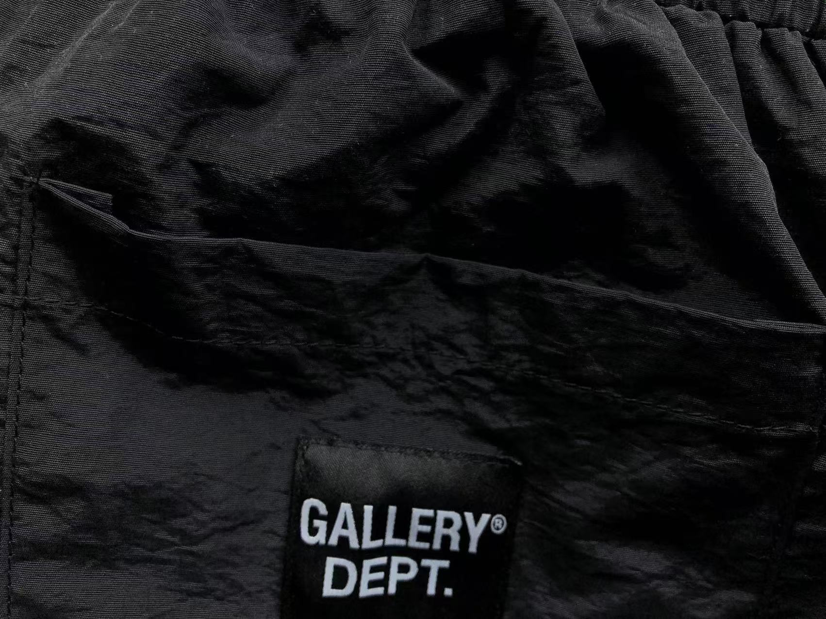 G - SHORTS