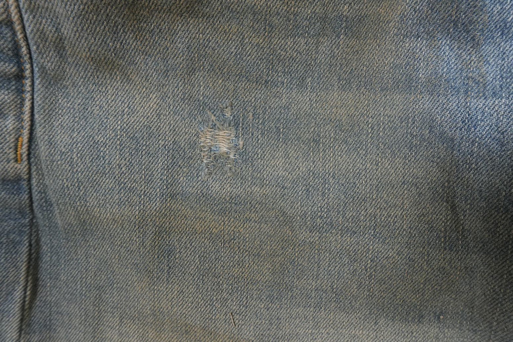 A - JEANS