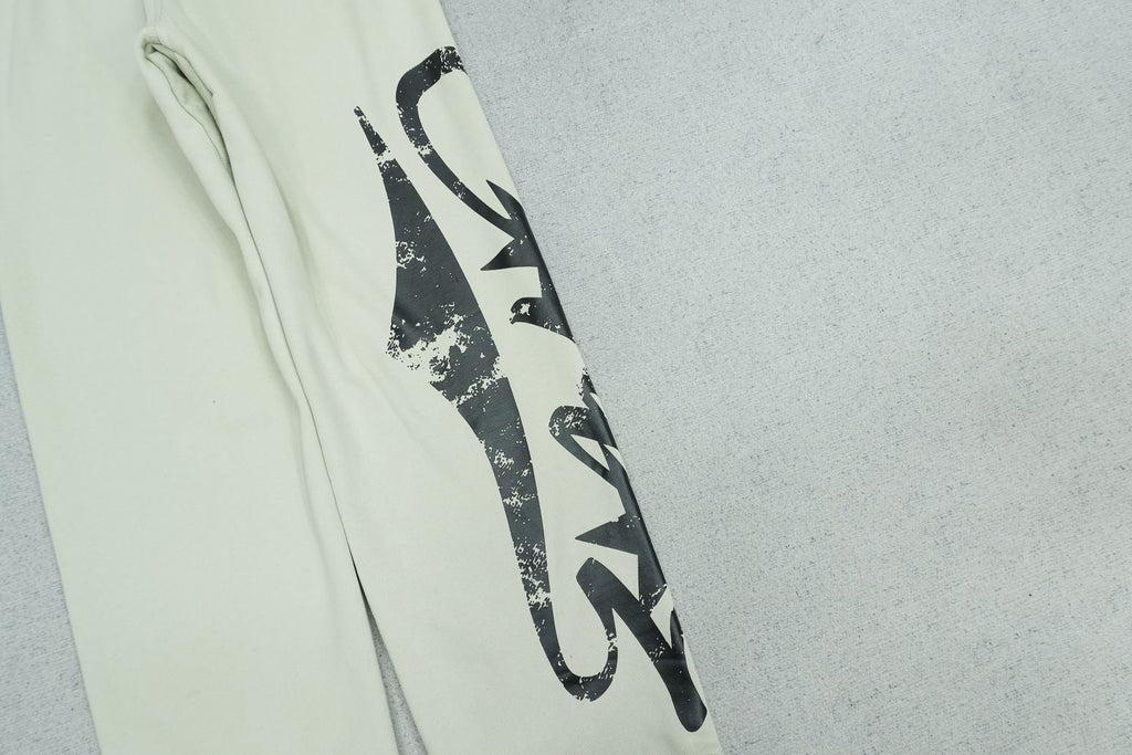 C - SWEATPANTS