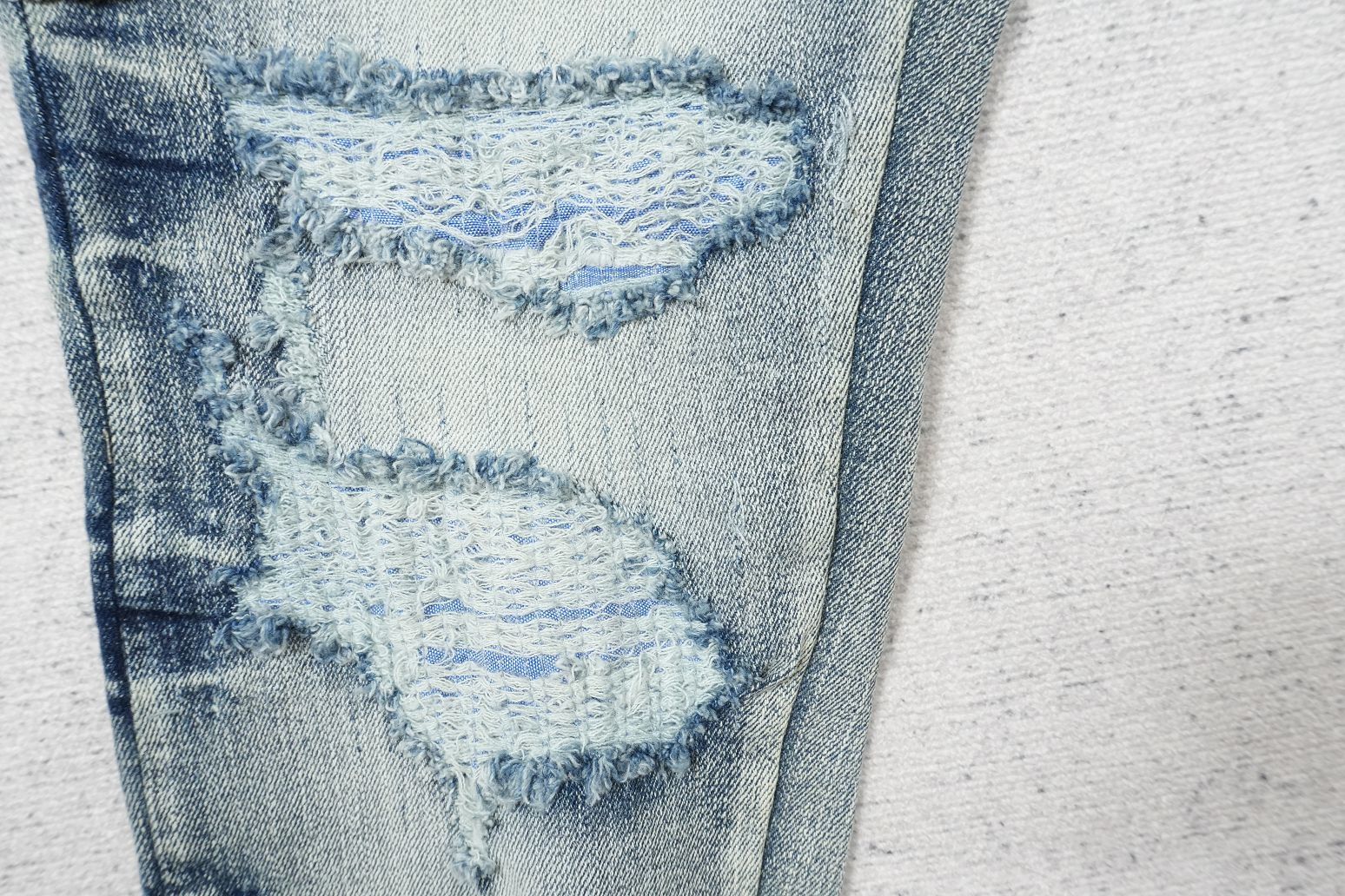 A - JEANS