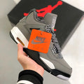 N - SNEAKERS