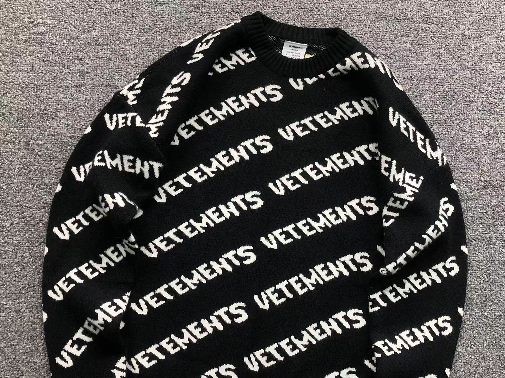 V - SWEATER