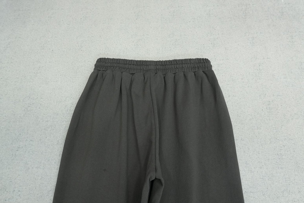 G - SWEATPANTS