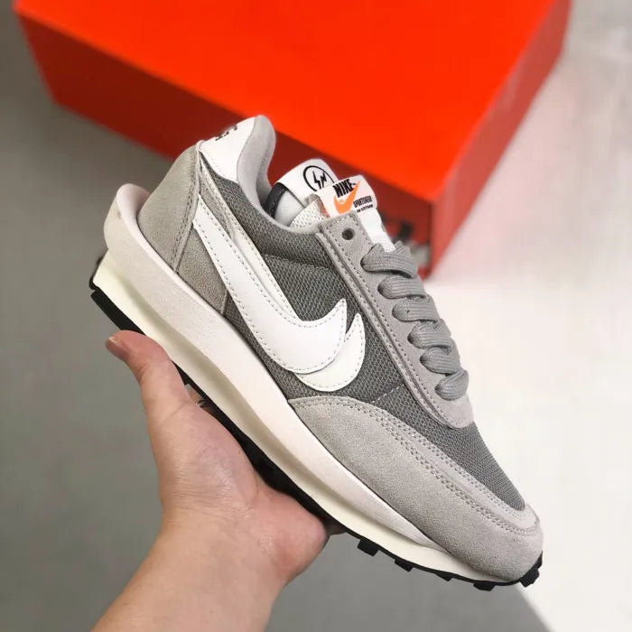 N - SNEAKERS